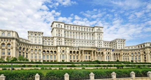 8-Virtuele tour door het Roemeense paleis van het parlement